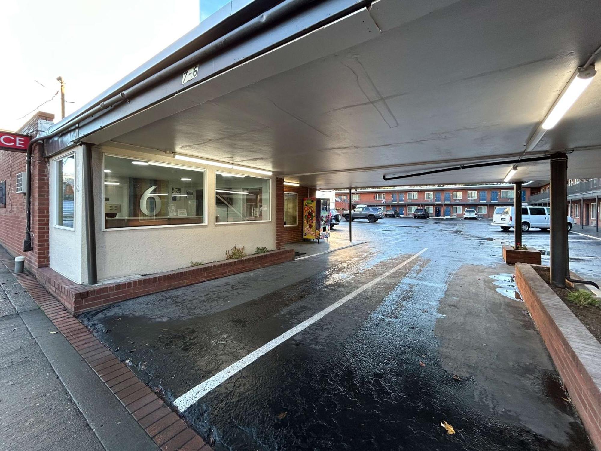 Econo Lodge Vancouver Exterior foto